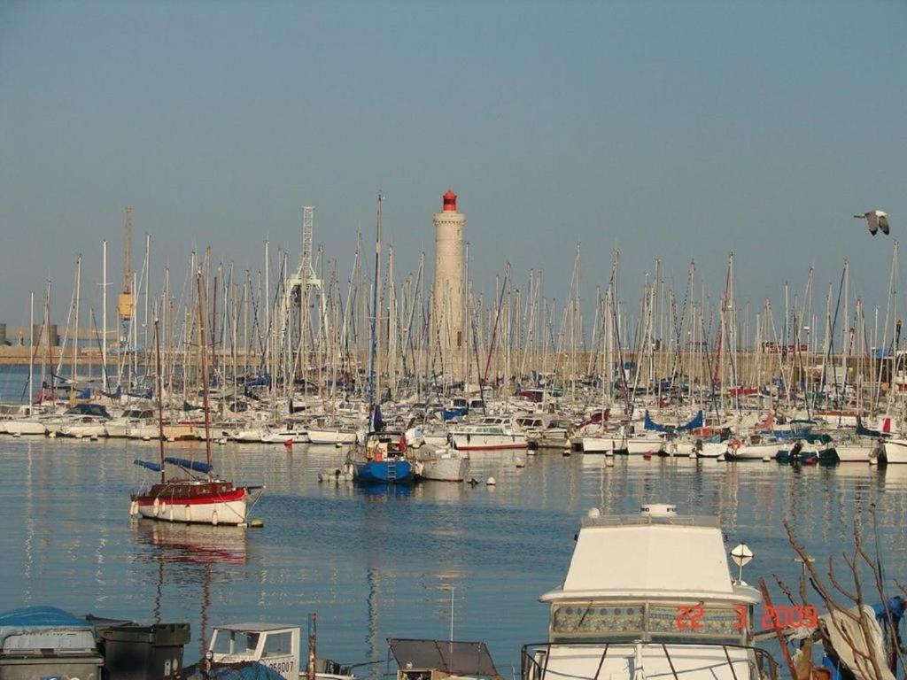Apartamento Les Poissons Sète Exterior foto